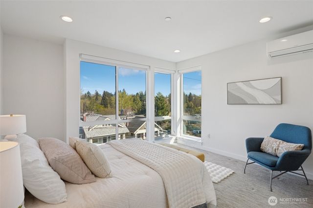 6211 12th Avenue NE, Seattle, WA 98115