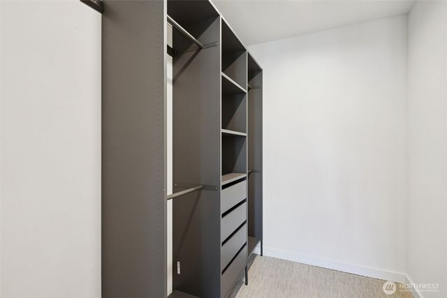 6211 12th Avenue NE, Seattle, WA 98115