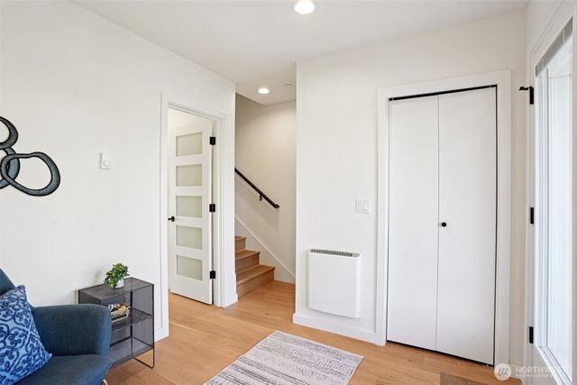 6211 12th Avenue NE, Seattle, WA 98115