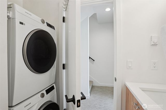 6211 12th Avenue NE, Seattle, WA 98115