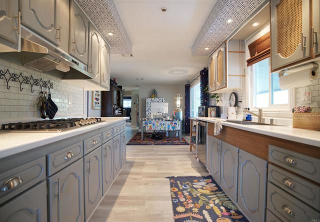 1600 E Vista Way 84, Vista, CA 92084