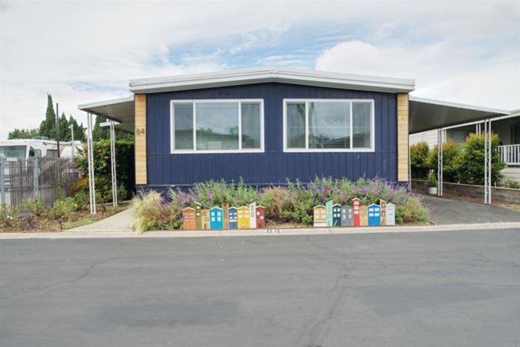 1600 E Vista Way 84, Vista, CA 92084