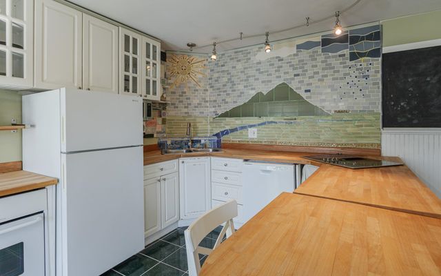 84 Elm Street, Keene, NH 03431