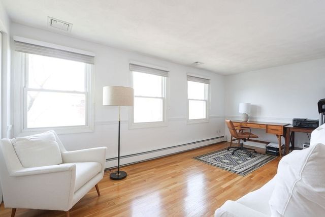 174 Adams 1, Newton, MA 02458