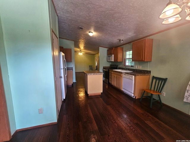 219 Lopez, Seguin, TX 78155
