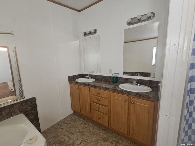 219 Lopez, Seguin, TX 78155