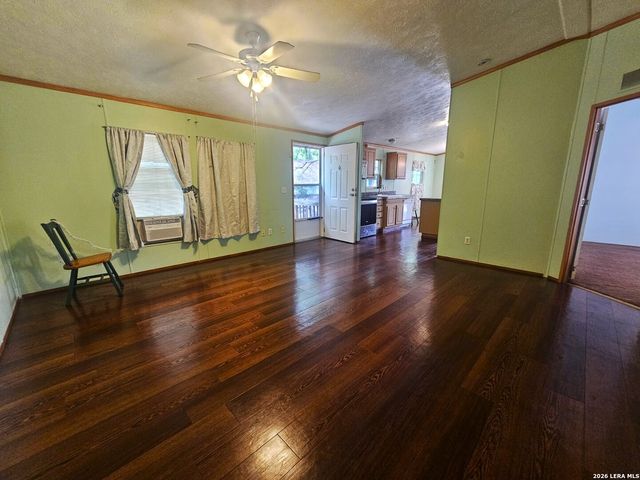 219 Lopez, Seguin, TX 78155
