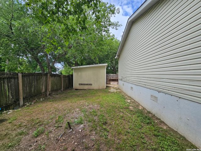 219 Lopez, Seguin, TX 78155