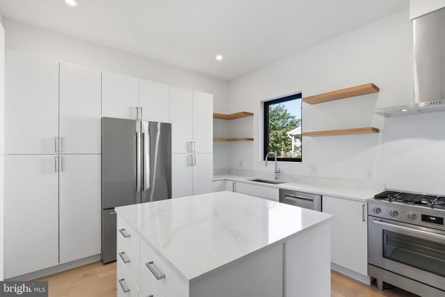 1747 GILSON ST, Falls Church, VA 22043