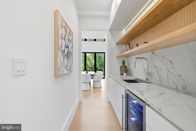 1747 GILSON ST, Falls Church, VA 22043
