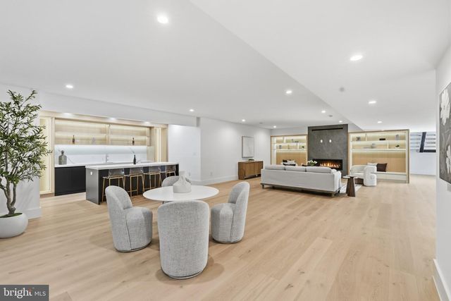 1747 GILSON ST, Falls Church, VA 22043