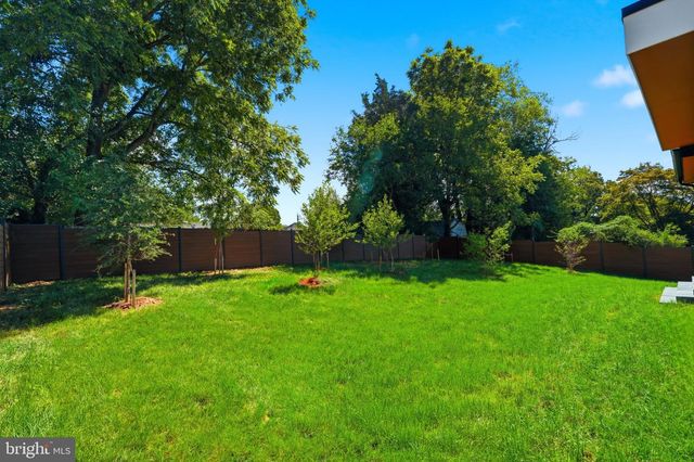 1747 GILSON ST, Falls Church, VA 22043