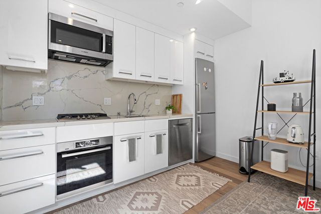 507 N Orlando Avenue 103, West Hollywood, CA 90048