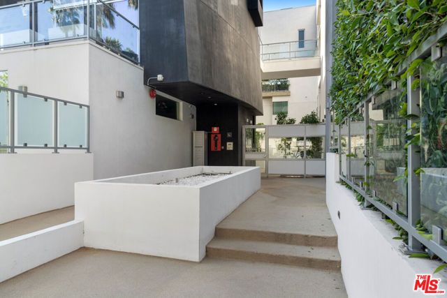507 N Orlando Avenue 103, West Hollywood, CA 90048