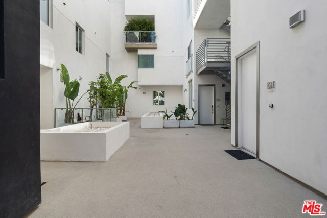 507 N Orlando Avenue 103, West Hollywood, CA 90048
