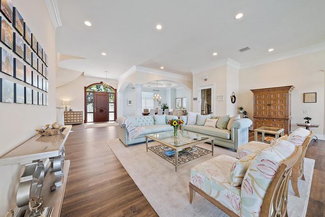 18137 Palm Point Drive, Jupiter, FL 33458