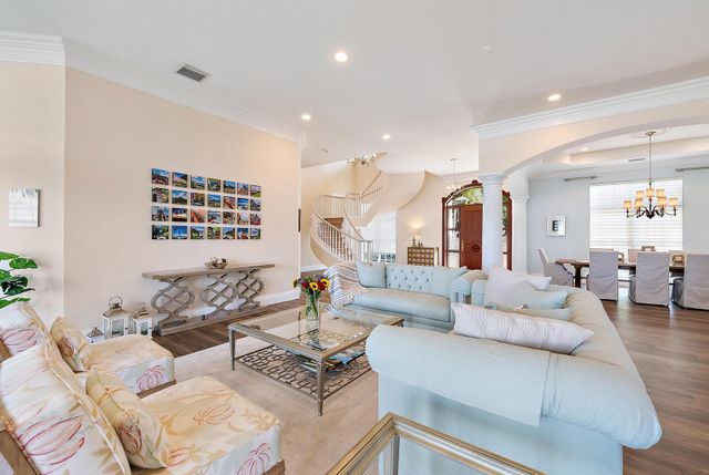 18137 Palm Point Drive, Jupiter, FL 33458