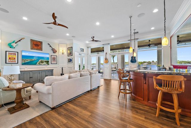 18137 Palm Point Drive, Jupiter, FL 33458