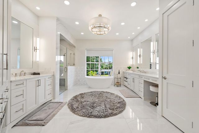 18137 Palm Point Drive, Jupiter, FL 33458