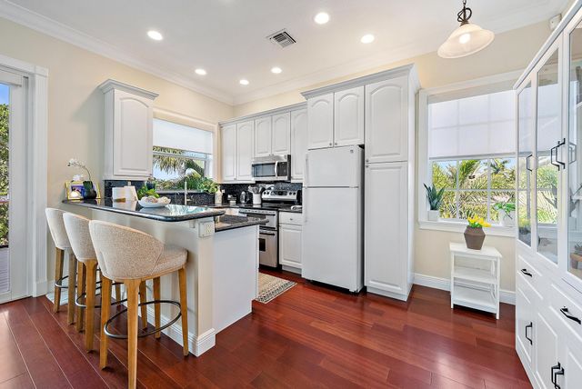 18137 Palm Point Drive, Jupiter, FL 33458