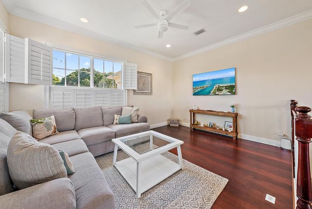 18137 Palm Point Drive, Jupiter, FL 33458