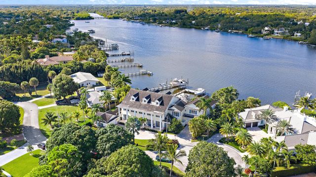 18137 Palm Point Drive, Jupiter, FL 33458