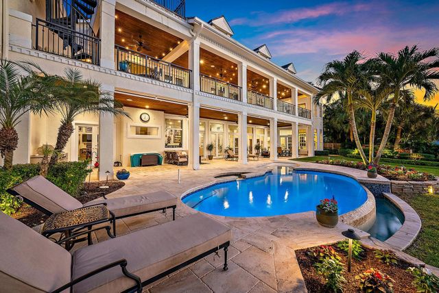 18137 Palm Point Drive, Jupiter, FL 33458