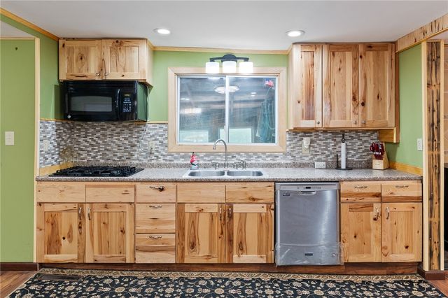 10823 Lummisville Road, Huron, NY 14590
