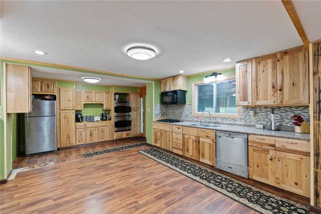 10823 Lummisville Road, Huron, NY 14590