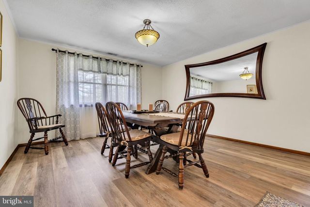 33 POPLAR ST, Sicklerville, NJ 08081