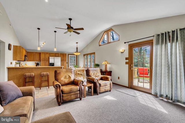 33 POPLAR ST, Sicklerville, NJ 08081