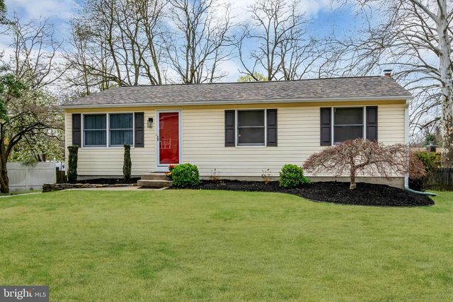 33 POPLAR ST, Sicklerville, NJ 08081