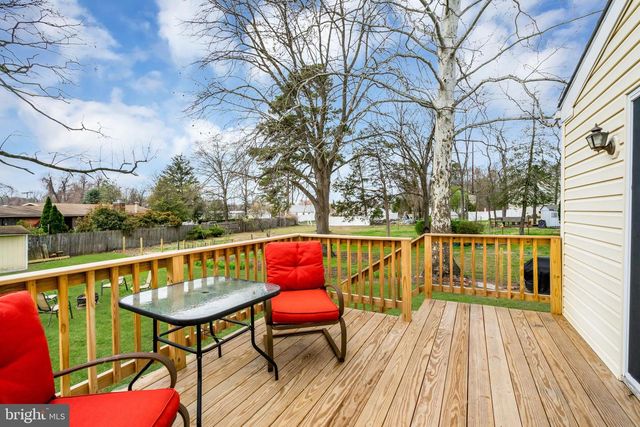 33 POPLAR ST, Sicklerville, NJ 08081