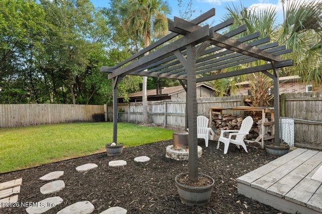 6237 SYRINGA Lane, Jacksonville, FL 32211