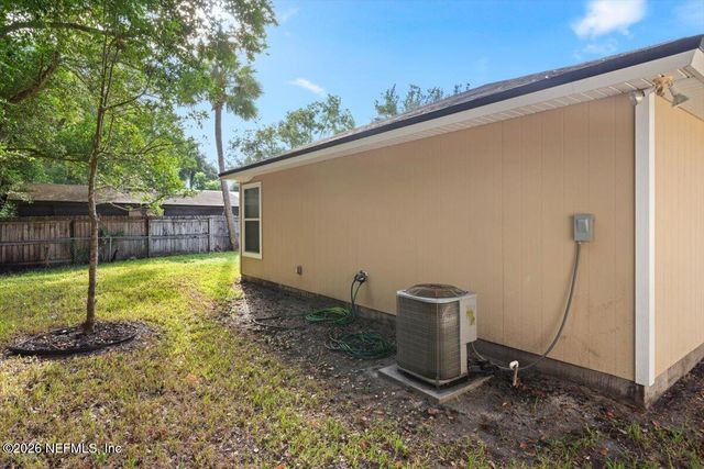 6237 SYRINGA Lane, Jacksonville, FL 32211