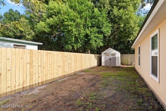 6237 SYRINGA Lane, Jacksonville, FL 32211