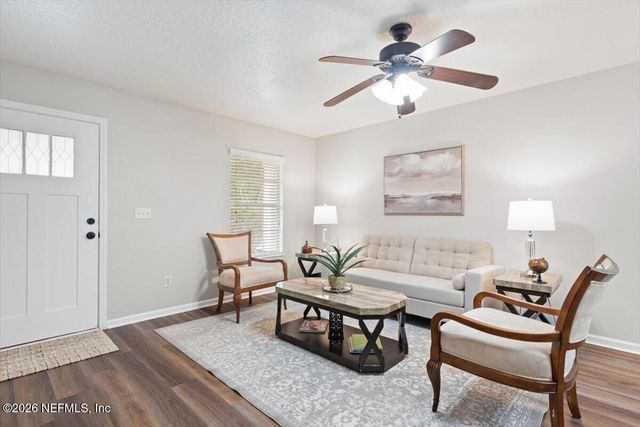 6237 SYRINGA Lane, Jacksonville, FL 32211