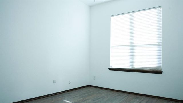 13049 SW 5th Street, Yukon, OK 73099