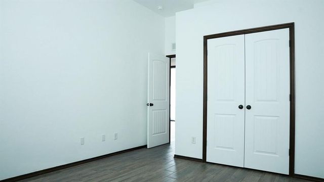 13049 SW 5th Street, Yukon, OK 73099