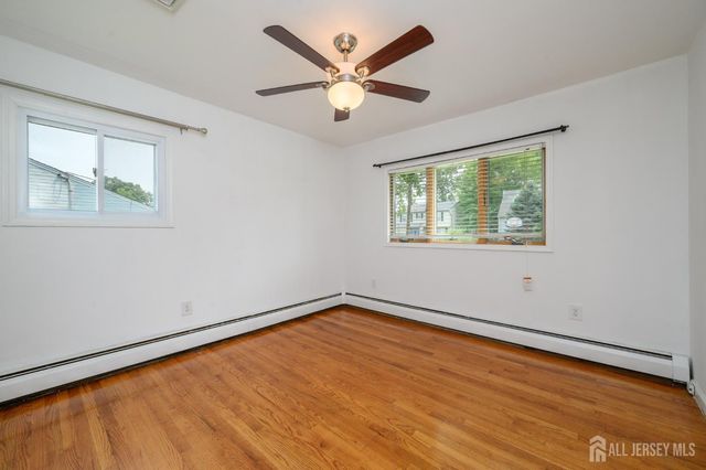 27 Fagan Place, Colonia, NJ 07067