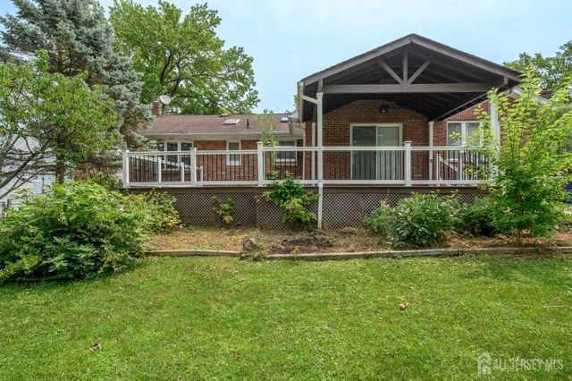 27 Fagan Place, Colonia, NJ 07067