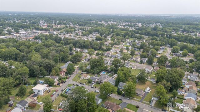27 Fagan Place, Colonia, NJ 07067