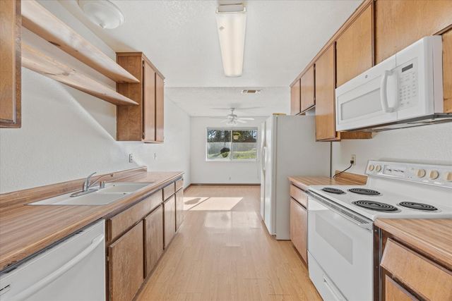 464 Cappella Dr, Diamond Springs, CA 95619