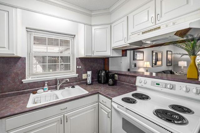 640 Cornell Street C44, Charleston, SC 29407
