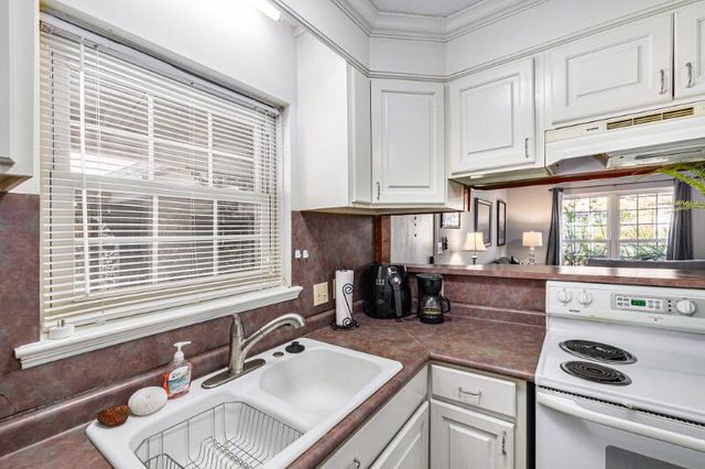 640 Cornell Street C44, Charleston, SC 29407