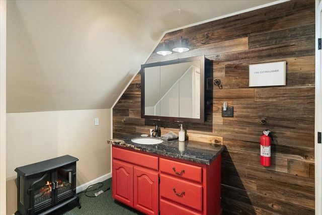 300 E Minnesota Avenue, Mccloud, CA 96057