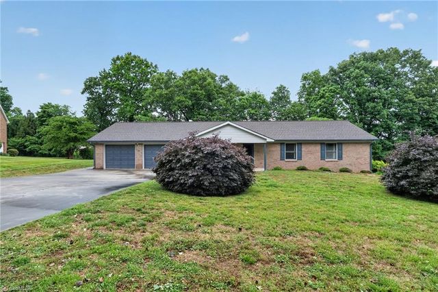 316 Christine Court, Winston-salem, NC 27127