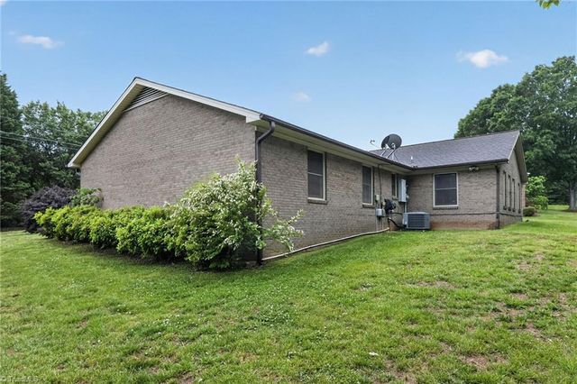 316 Christine Court, Winston-salem, NC 27127