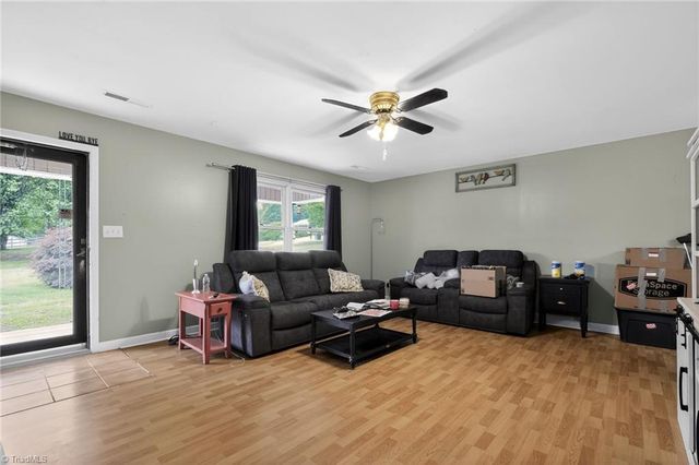 316 Christine Court, Winston-salem, NC 27127