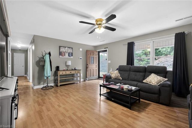316 Christine Court, Winston-salem, NC 27127